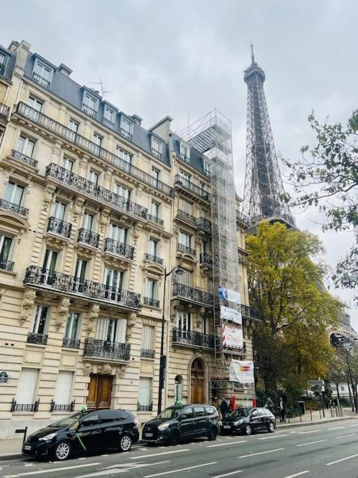 Au Pied De La Tour Eiffel Leilighet Paris Eksteriør bilde